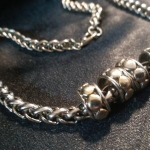Chico's chunky wheat chain with silver & gold rings collar necklace 16 in.long